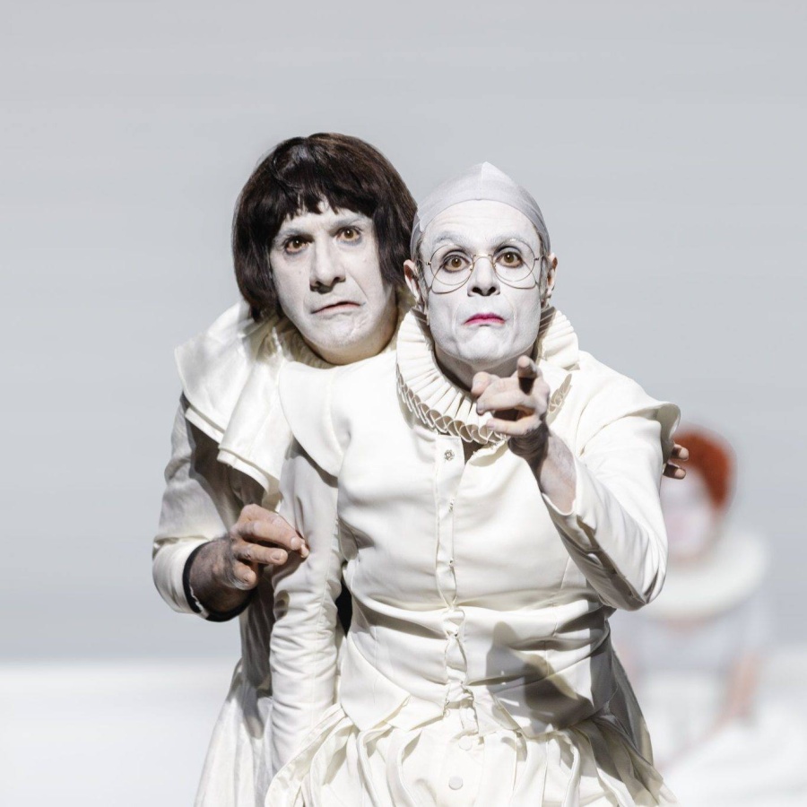 L'AMLETO CLOWNESCO DI LEONARDO LIDI A TORINO